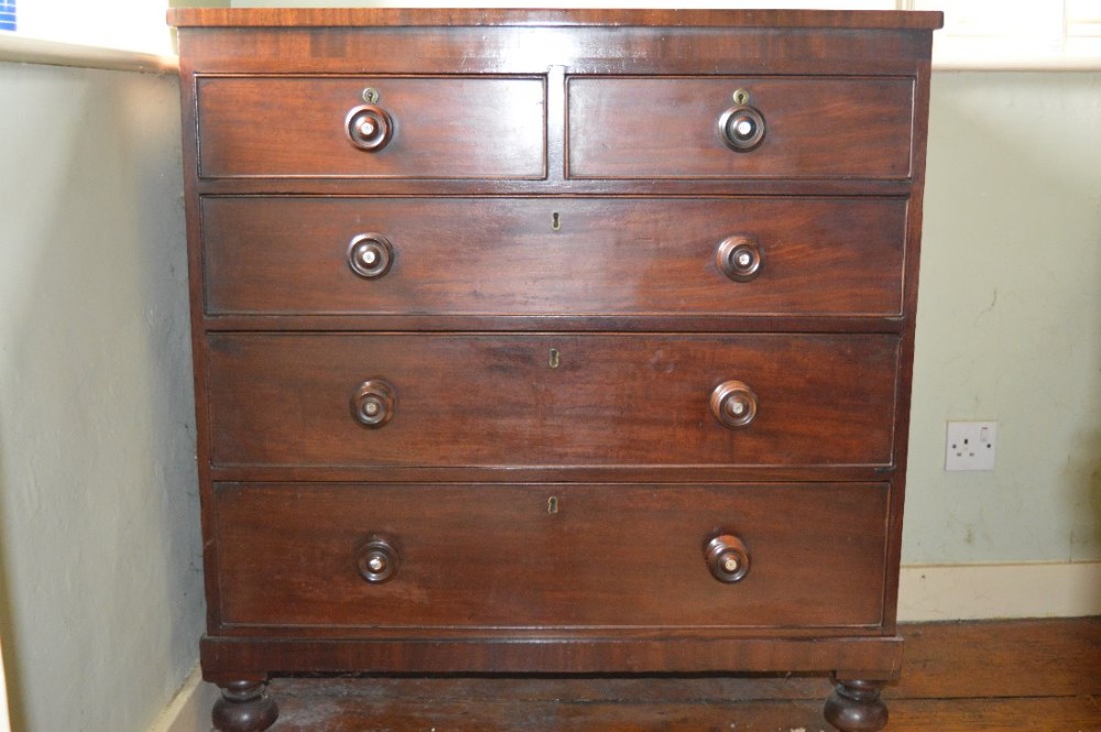 Fine Mid 19th Century Mahogany Chest of Drawers,c1840