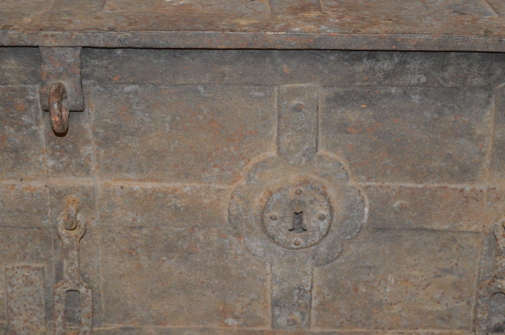 17th Century Armada Chest, Cast Iron, c1690 View II