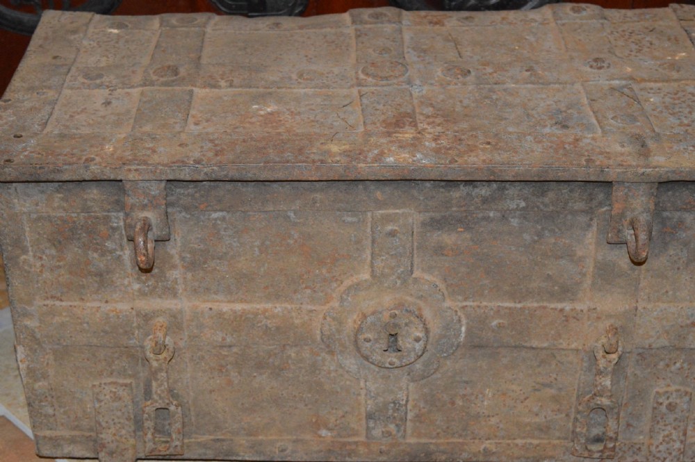 17th Century Armada Chest, Cast Iron, c1690 View IV