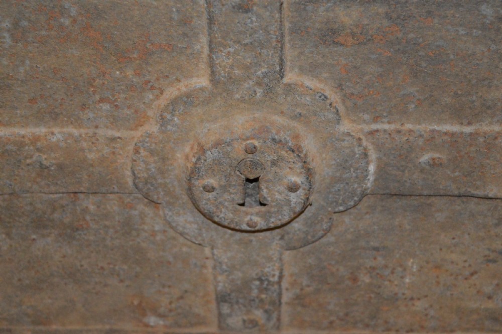 17th Century Armada Chest, Cast Iron, c1690 View V