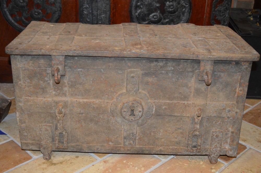 17th Century Armada Chest, Cast Iron, c1690 View X