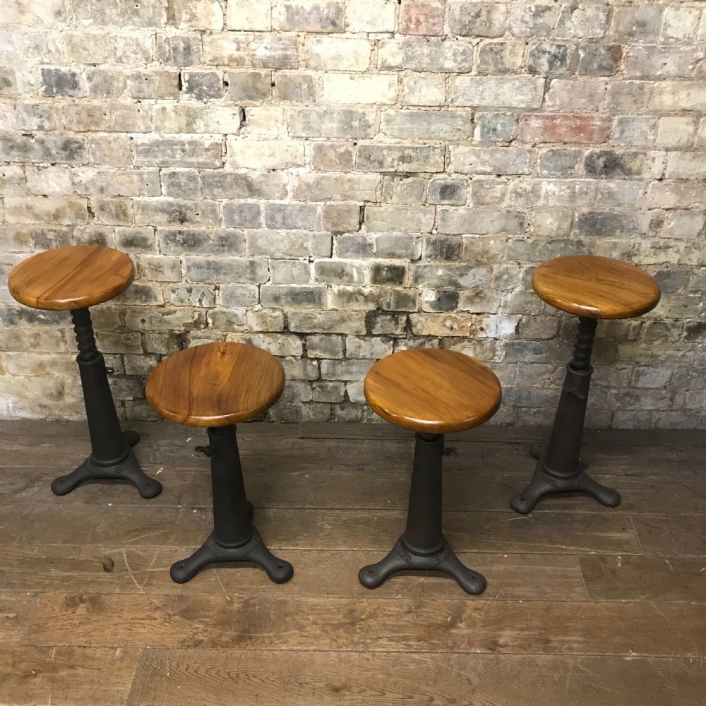 Set of 4 singer stools