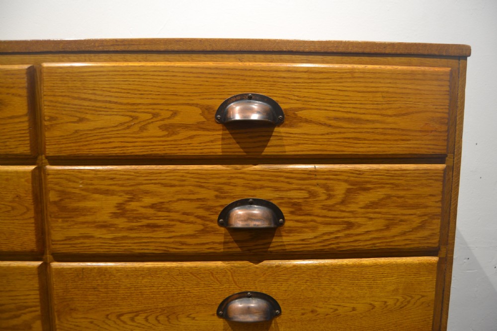 Drapers Chest View V