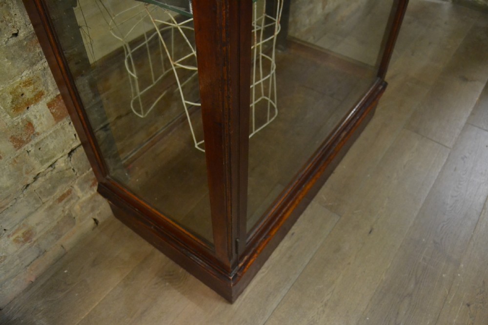 Victorian Mahogany Jeweller's Cabinet View VII