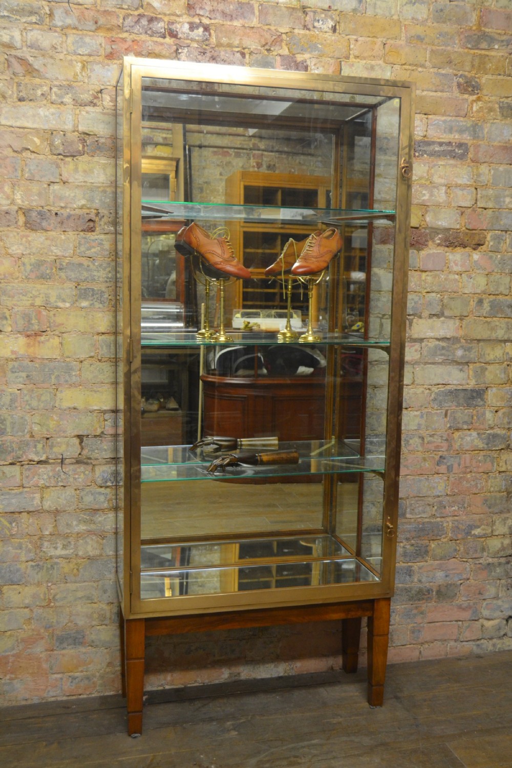 1920s Bronze Jewellery Display Cabinet View II