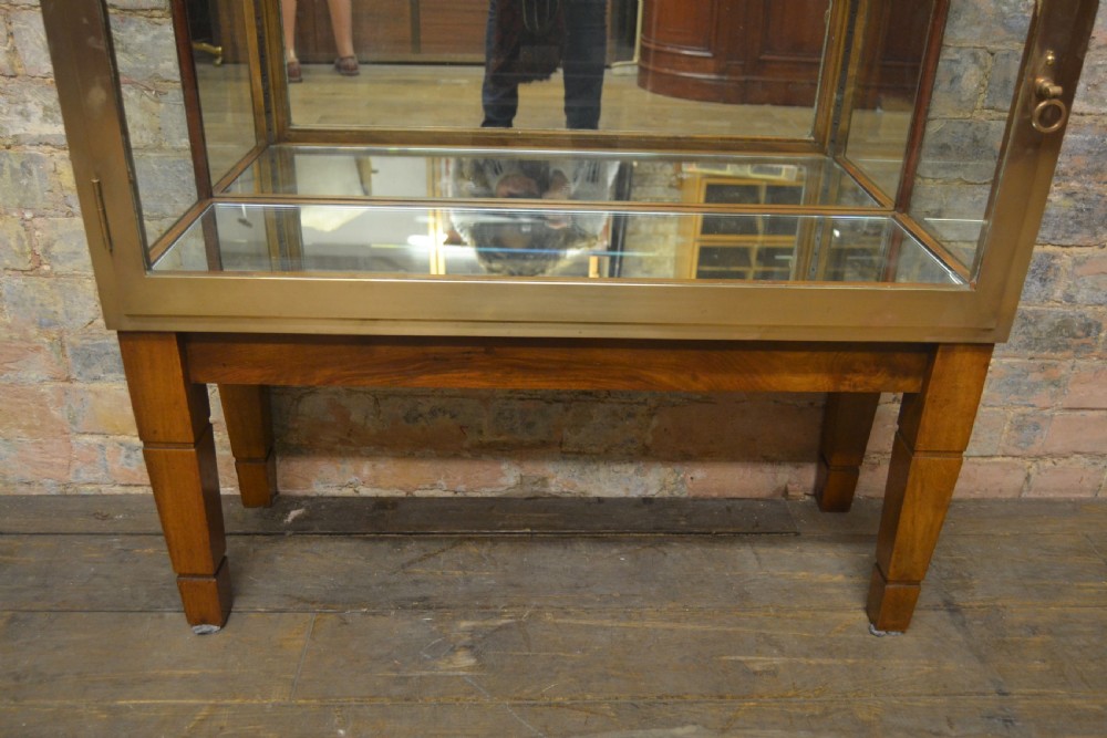 1920s Bronze Jewellery Display Cabinet View VII