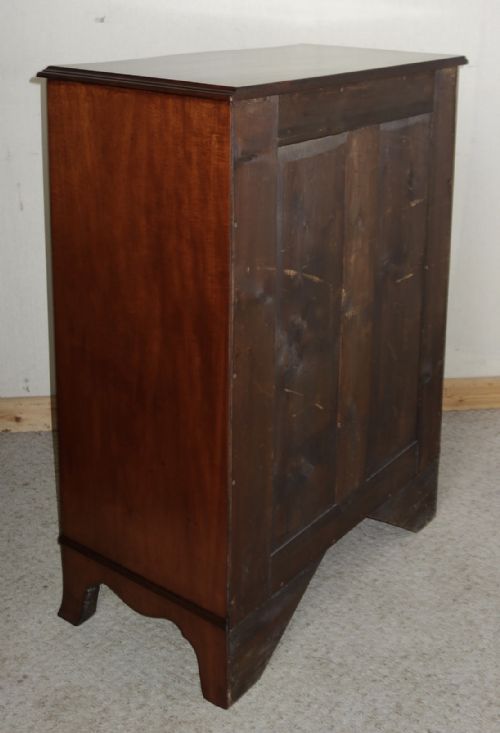 EDWARDIAN SERPENTINE MAHOGANY CHEST OF DRAWERS - ADDITIONAL PHOTO 6