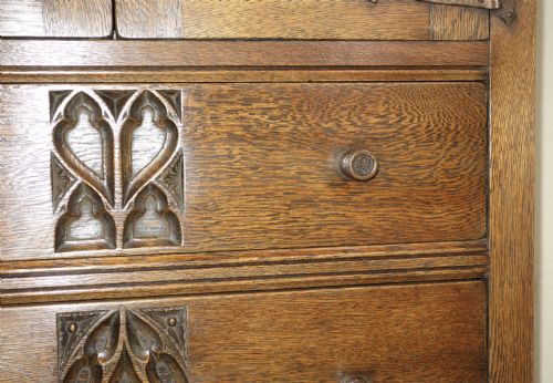 OAK CHEST OF DRAWERS WITH CUPBOARD - ADDITIONAL PHOTO 5
