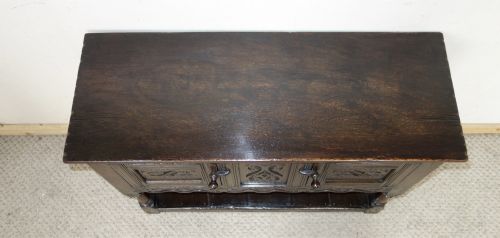SMALL DARK OAK CARVED CUPBOARD - ADDITIONAL PHOTO 1