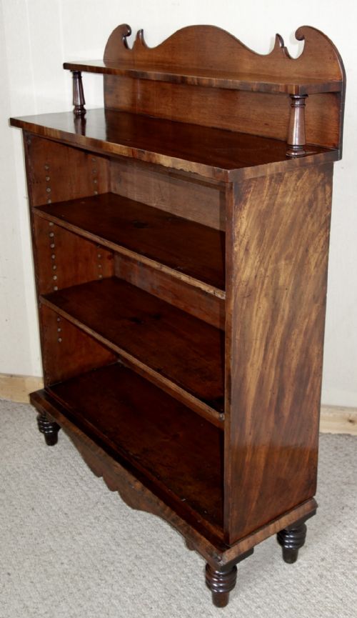 GEORGIAN MAHOGANY OPEN BOOKCASE - ADDITIONAL PHOTO 3