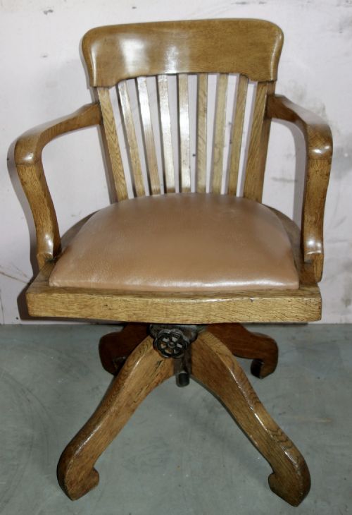 swivel oak solid oak desk chair - CATEGORY: ANTIQUE CHAIRS - DATED 1930