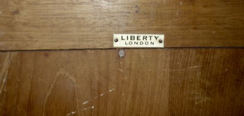 LIBERTY OF LONDON OPEN MAHOGANY BOOKCASE - ADDITIONAL PHOTO 5