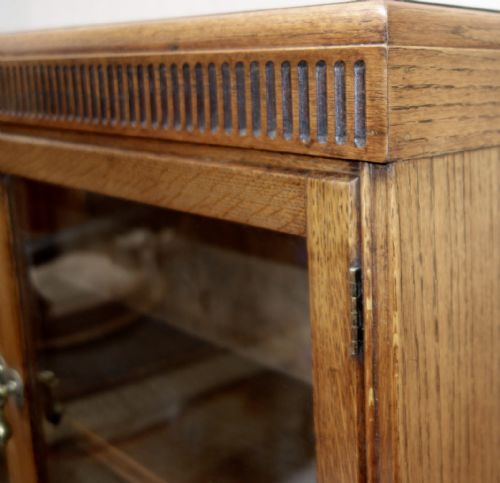STACKING DISPLAY OAK BOOKCASE - ADDITIONAL PHOTO 10