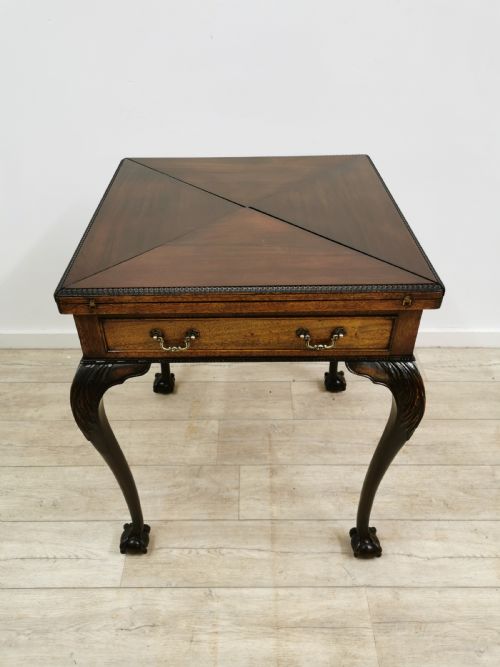 ANTIQUE EDWARDIAN CHIPPENDALE STYLE SOLID MAHOGANY ENVELOPE CARD GAMES TABLE - ADDITIONAL PHOTO 1