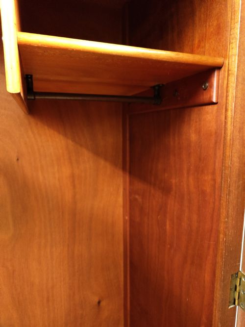 DIMINUTIVE ANTIQUE EDWARDIAN MAHOGANY DOUBLE WARDROBE ARMOIRE COMPACTUM - ADDITIONAL PHOTO 5