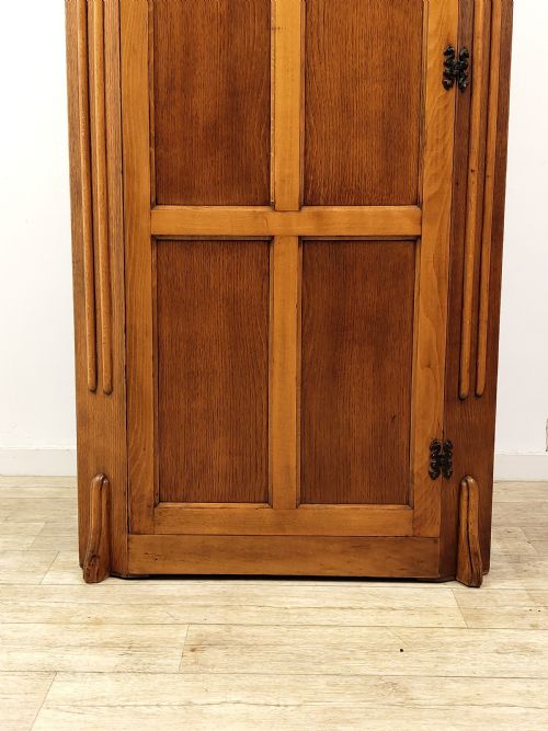 ANTIQUE LINEN FOLD STYLE GOLDEN OAK SINGLE HALL WARDROBE - ADDITIONAL PHOTO 12