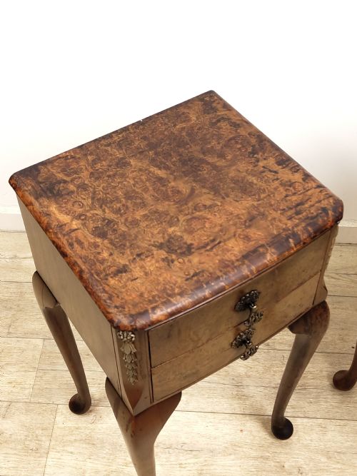 ANTIQUE PAIR OF DISTRESSED BURR WALNUT BEDSIDE LAMP TABLES CABINETS - ADDITIONAL PHOTO 4