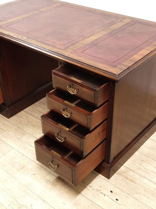 LARGE ANTIQUE EDWARDIAN SOLID MAHOGANY LEATHER TOP PEDESTAL OFFICE WORK DESK - ADDITIONAL PHOTO 5