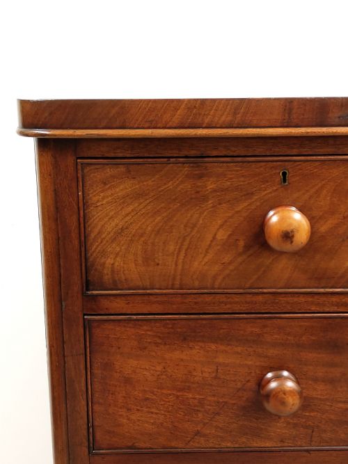 ANTIQUE VICTORIAN MAHOGANY CHEST OF DRAWERS - ADDITIONAL PHOTO 6