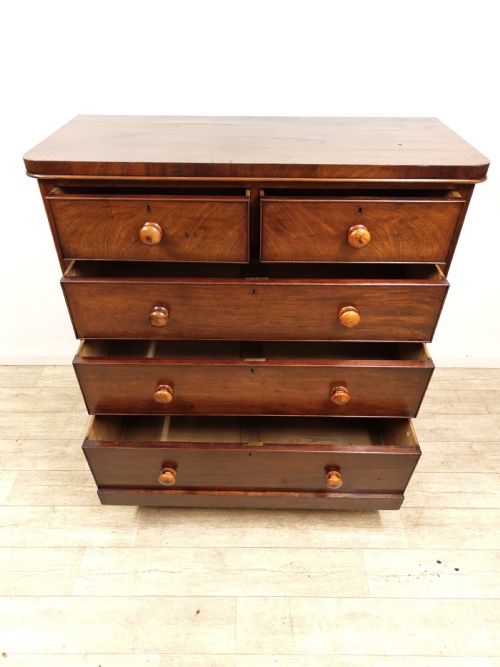 ANTIQUE VICTORIAN MAHOGANY CHEST OF DRAWERS - ADDITIONAL PHOTO 9