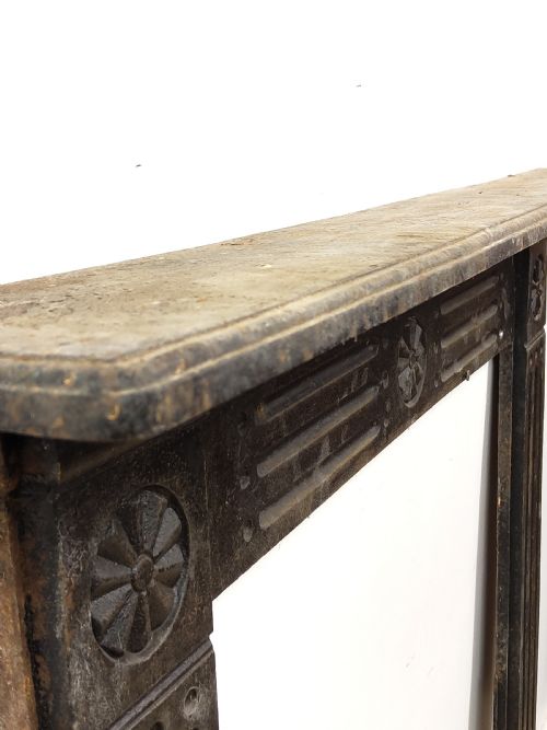 ANTIQUE GEORGIAN CAST IRON BULLSEYE FIRE SURROUND - ADDITIONAL PHOTO 1