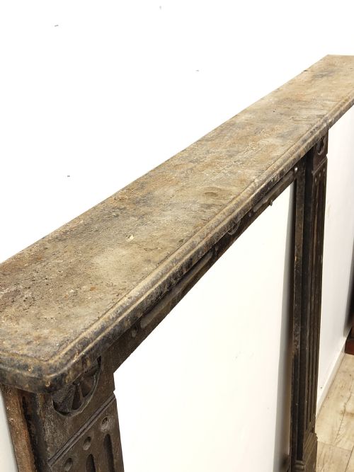 ANTIQUE GEORGIAN CAST IRON BULLSEYE FIRE SURROUND - ADDITIONAL PHOTO 10