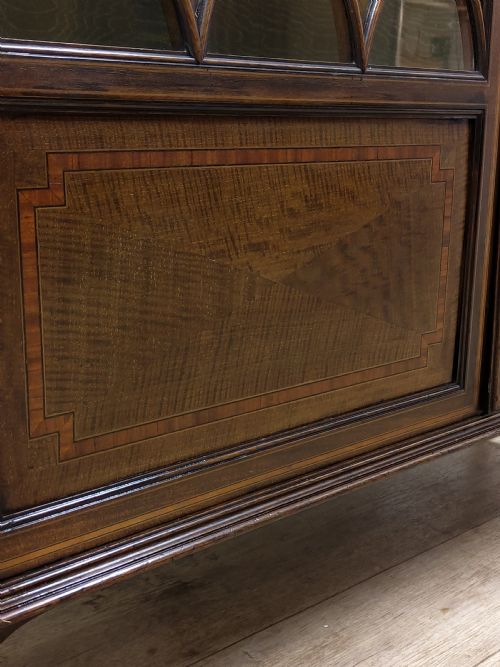 ANTIQUE EDWARDIAN MAHOGANY GLAZED ECCLESIASTICAL CABINET - ADDITIONAL PHOTO 3