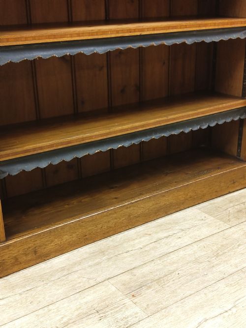 ANTIQUE VICTORIAN GOLDEN OAK INLAID OPEN BOOKCASE - ADDITIONAL PHOTO 3