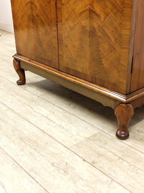 DIMINUTIVE ANTIQUE EDWARDIAN BOOKMATCHED BURR WALNUT TALLBOY WARDROBE - ADDITIONAL PHOTO 1