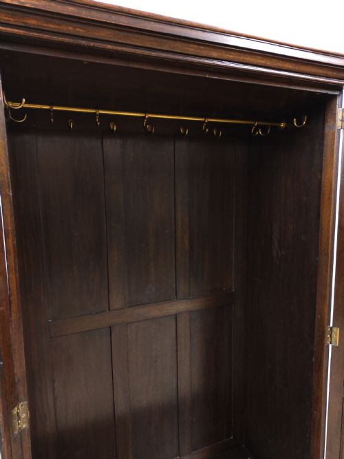 ANTIQUE GEOMETRIC SOLID OAK SINGLE HALL WARDROBE ARMOIRE - ADDITIONAL PHOTO 1