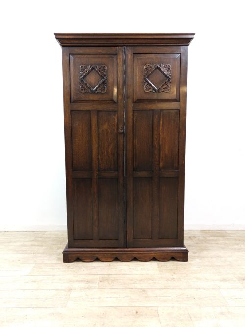 ANTIQUE GEOMETRIC SOLID OAK SINGLE HALL WARDROBE ARMOIRE - ADDITIONAL PHOTO 6