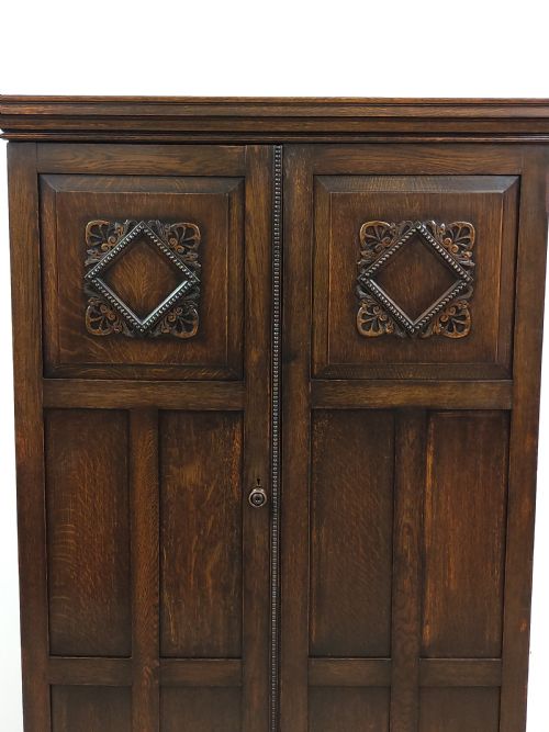 ANTIQUE GEOMETRIC SOLID OAK SINGLE HALL WARDROBE ARMOIRE - ADDITIONAL PHOTO 14