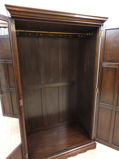 ANTIQUE GEOMETRIC SOLID OAK SINGLE HALL WARDROBE ARMOIRE - ADDITIONAL PHOTO 21
