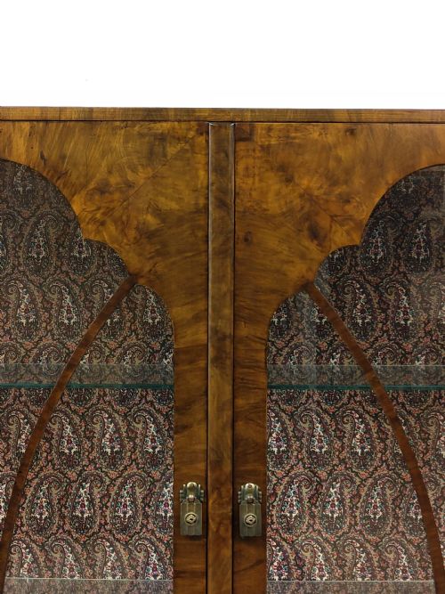 ANTIQUE ART DECO GLAZED BURR WALNUT DISPLAY CABINET - ADDITIONAL PHOTO 3