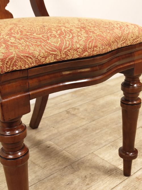 ANTIQUE VICTORIAN MAHOGANY EXTENDING DINING TABLE AND 8 DINING CHAIRS - ADDITIONAL PHOTO 5