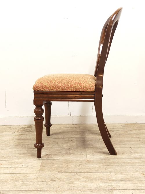 ANTIQUE VICTORIAN MAHOGANY EXTENDING DINING TABLE AND 8 DINING CHAIRS - ADDITIONAL PHOTO 9