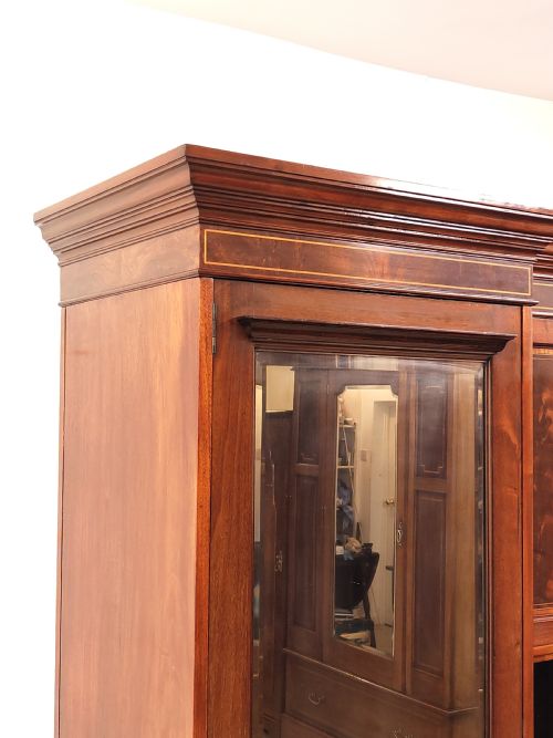 ANTIQUE EDWARDIAN BOOK MATCHED SATIN MAHOGANY DOUBLE WARDROBE COMPACTUM ARMOIRE - ADDITIONAL PHOTO 7