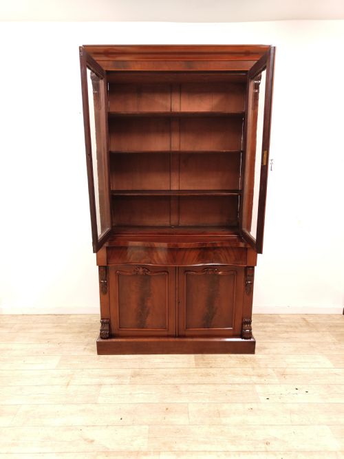 ANTIQUE VICTORIAN MAHOGANY GLAZED BOOKCASE ON CUPBOARD - ADDITIONAL PHOTO 5