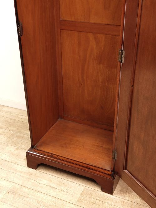 ANTIQUE VICTORIAN FIGURED WALNUT SINGLE HALL WARDROBE ARMOIRE - ADDITIONAL PHOTO 5