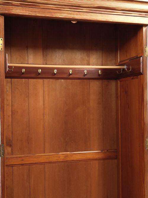 TALL ANTIQUE VICTORIAN PITCH PINE DOUBLE WARDROBE ARMOIRE - ADDITIONAL PHOTO 9