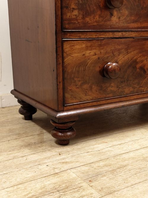 ANTIQUE VICTORIAN MAHOGANY GALLERY BACK CHEST OF DRAWERS - ADDITIONAL PHOTO 11