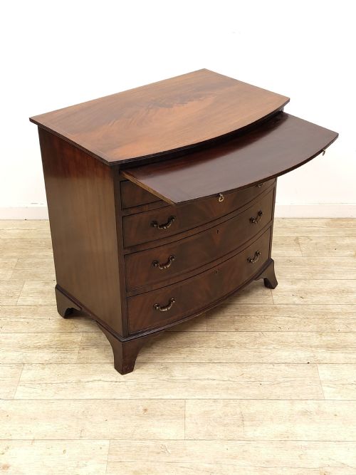 DIMINUTIVE ANTIQUE EDWARDIAN FLAME MAHOGANY BOW FRONT CHEST OF DRAWERS - ADDITIONAL PHOTO 5