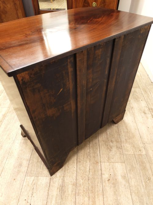DIMINUTIVE ANTIQUE EDWARDIAN FLAME MAHOGANY BOW FRONT CHEST OF DRAWERS - ADDITIONAL PHOTO 6