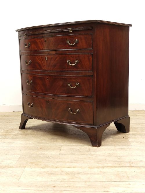 DIMINUTIVE ANTIQUE EDWARDIAN FLAME MAHOGANY BOW FRONT CHEST OF DRAWERS - ADDITIONAL PHOTO 10