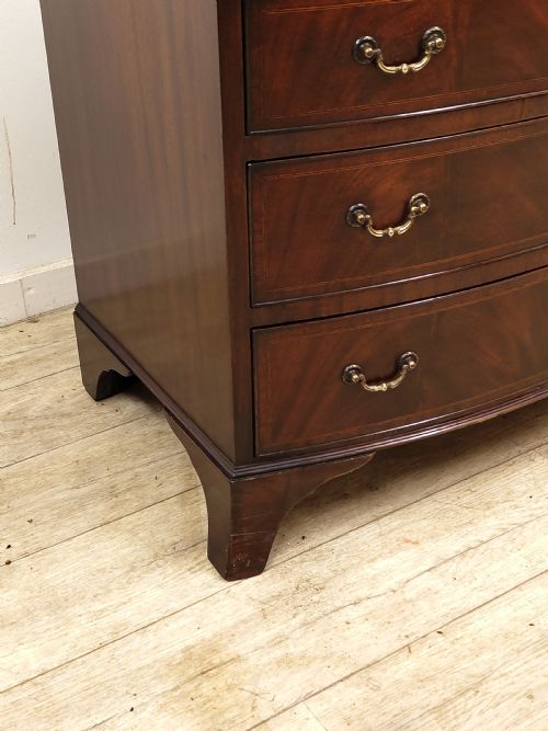 DIMINUTIVE ANTIQUE EDWARDIAN FLAME MAHOGANY BOW FRONT CHEST OF DRAWERS - ADDITIONAL PHOTO 14