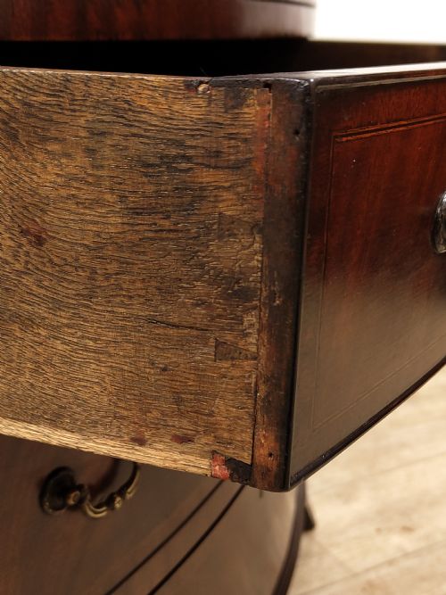 DIMINUTIVE ANTIQUE EDWARDIAN FLAME MAHOGANY BOW FRONT CHEST OF DRAWERS - ADDITIONAL PHOTO 17