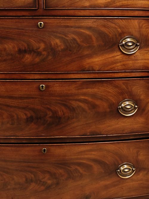 ANTIQUE 19TH CENTURY FLAME MAHOGANY BOW FRONT CHEST OF DRAWERS - ADDITIONAL PHOTO 3