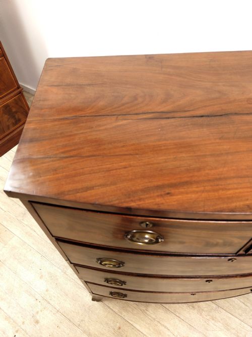 ANTIQUE 19TH CENTURY FLAME MAHOGANY BOW FRONT CHEST OF DRAWERS - ADDITIONAL PHOTO 12