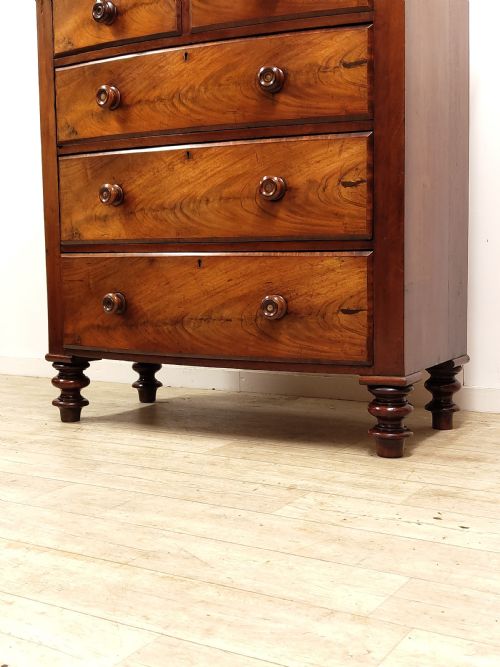 ANTIQUE VICTORIAN MAHOGANY BOW FRONT CHEST OF DRAWERS - ADDITIONAL PHOTO 2