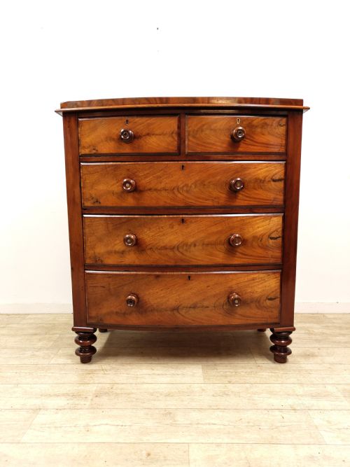 antique victorian mahogany bow front chest of drawers - CATEGORY: ANTIQUE CHEST OF DRAWERS - DATED VICTORIAN